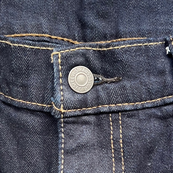 Like New Excellent Condition Mens Levi's 502 Dark Denim Taper Leg Jeans 33x32 - Picture 4 of 6